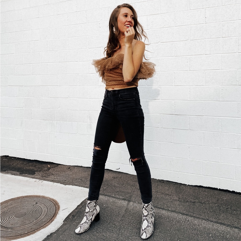 Meet your Posher, Nicole